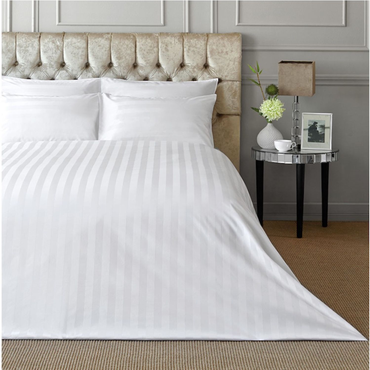 Страйп-сатин белый полоса 3х3